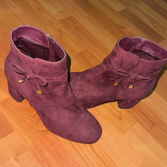 Fall Booties (8.5) - Picture 3 of 3